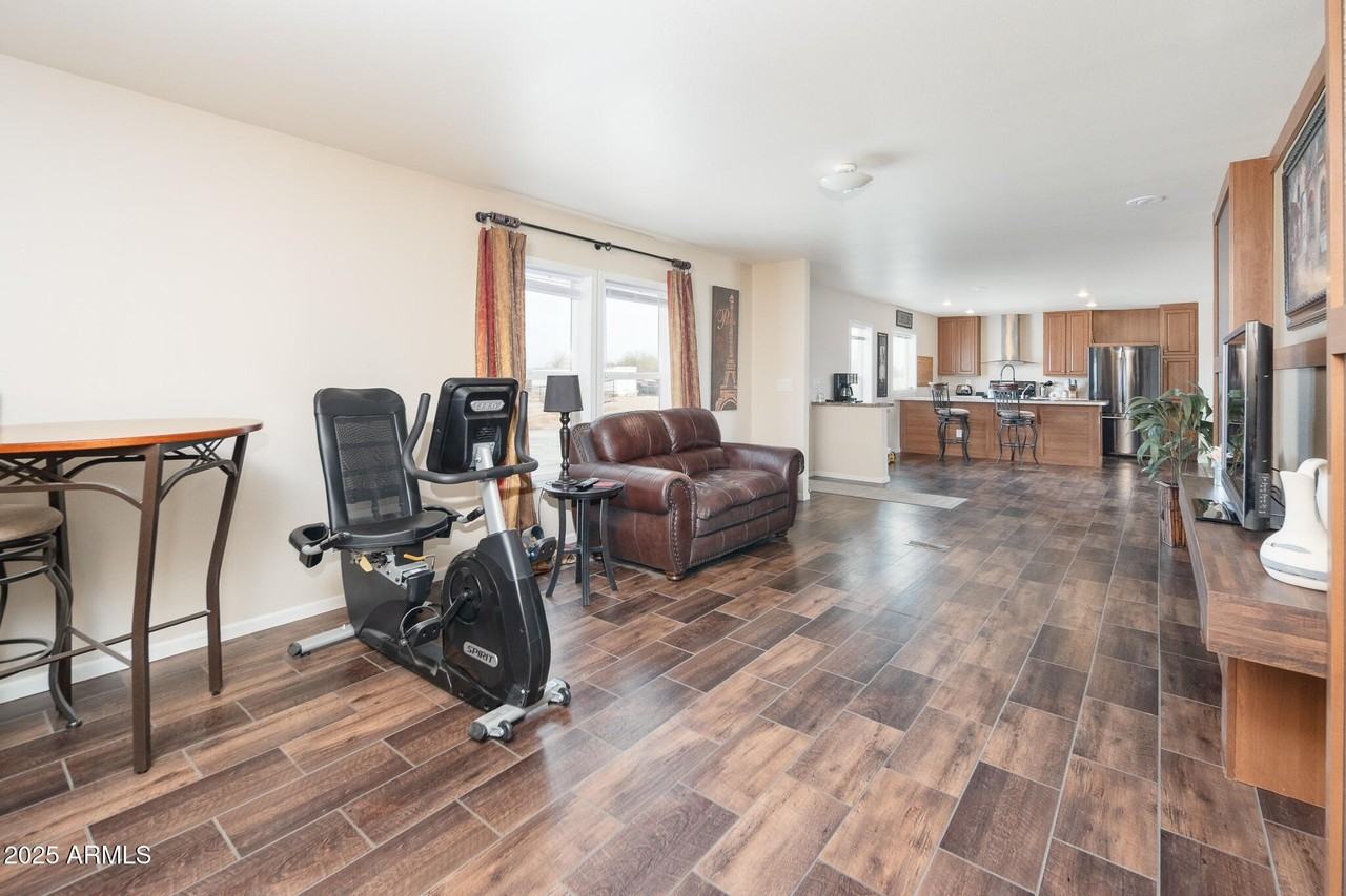 12011 South 222nd Avenue - Photo 6 of 43