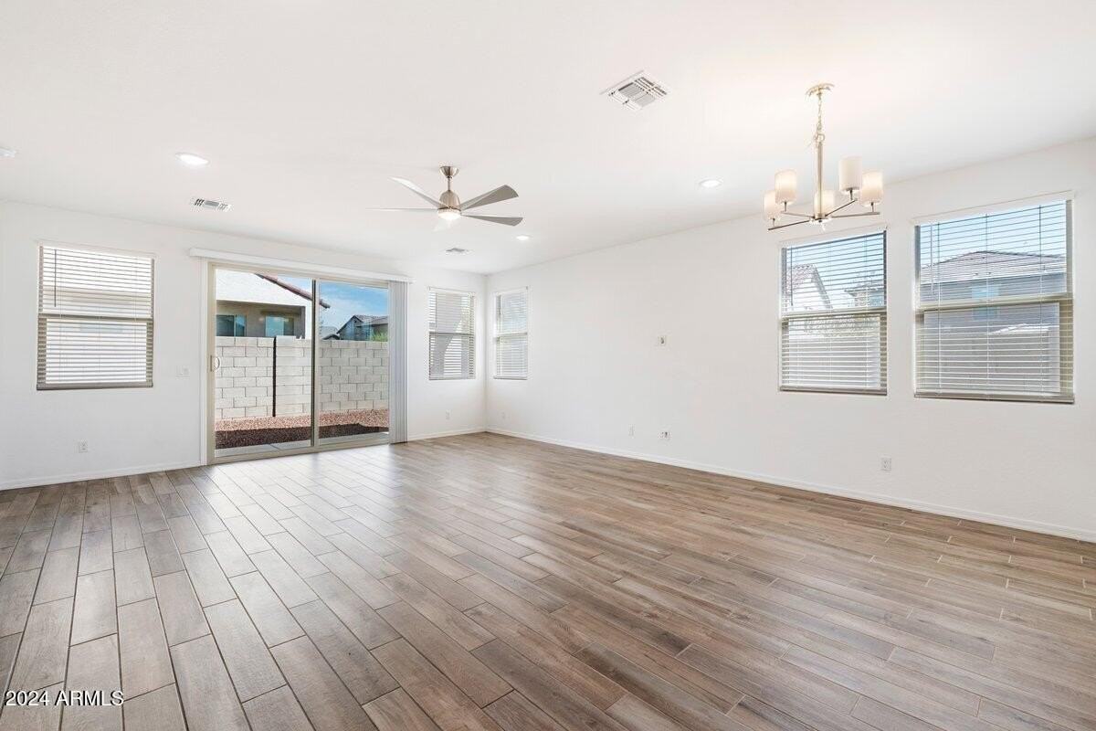 15112 West Hadley Street - Photo 3 of 22