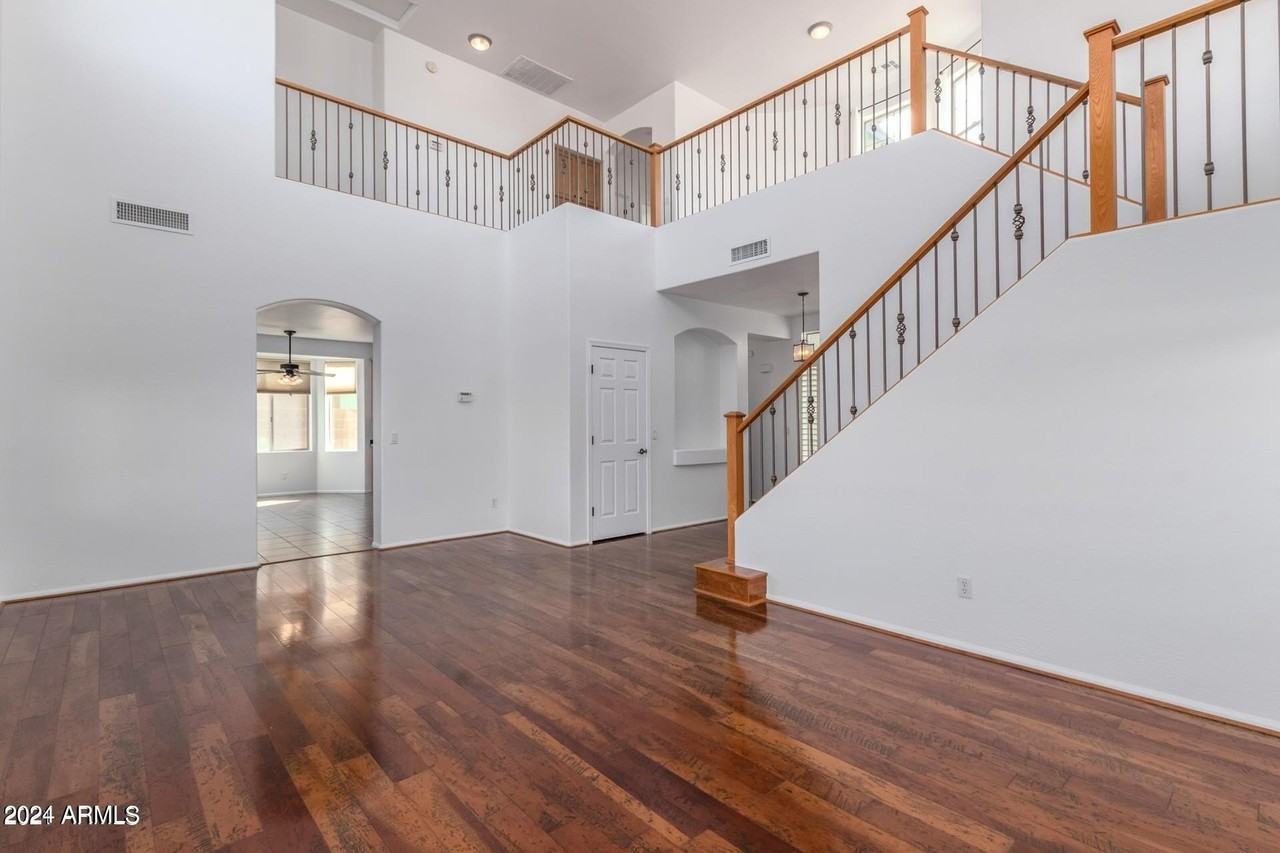 16516 W Carmen Dr - Photo 5 of 24