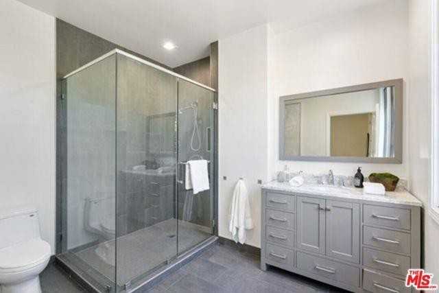 200 South Almont Drive