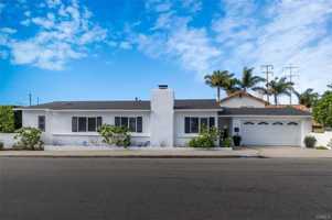 featured image of 3619 North Poinsettia Avenue