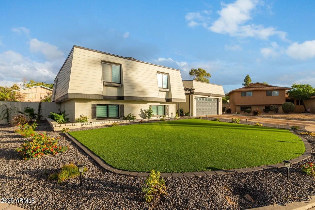 429 East Greenway Drive