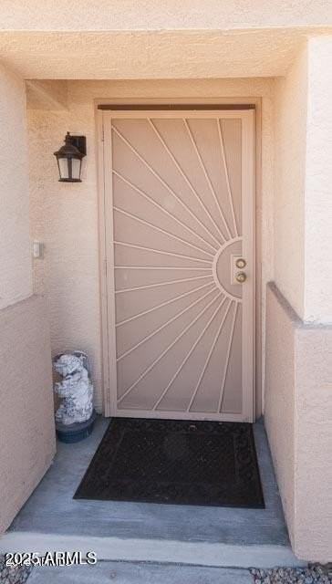 10533 West Louise Drive - Photo 2 of 17