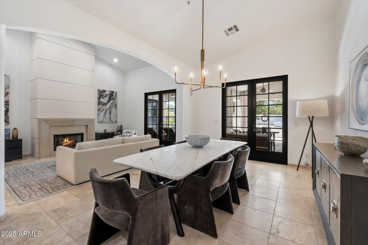 10040 North 78th Place - Photo 3 of 24