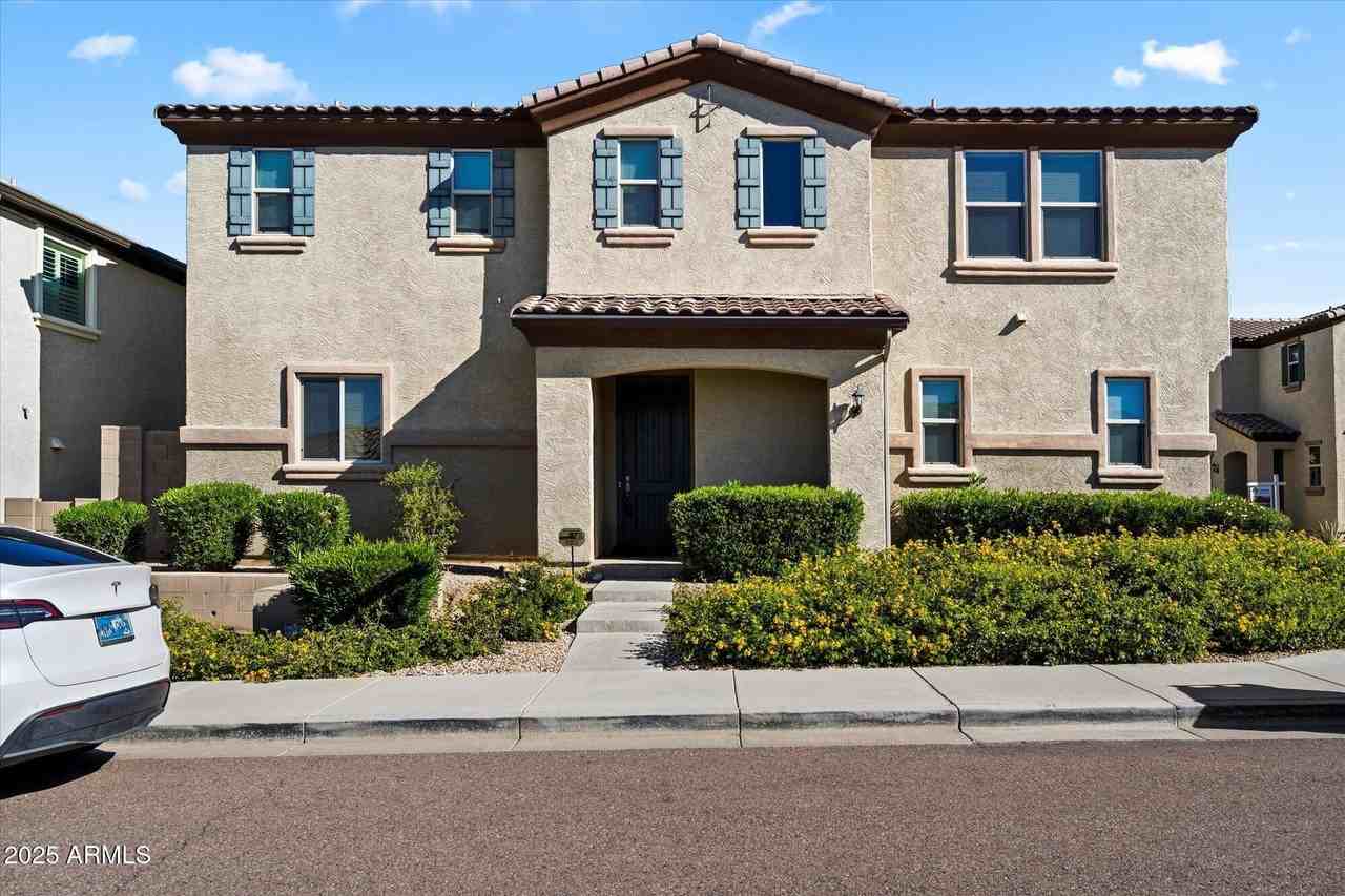 5152 East Desert Forest Trail