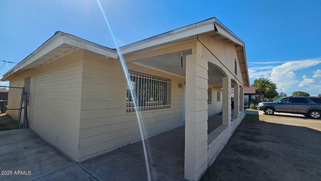 4724 North 61st Avenue - Photo 2 of 15