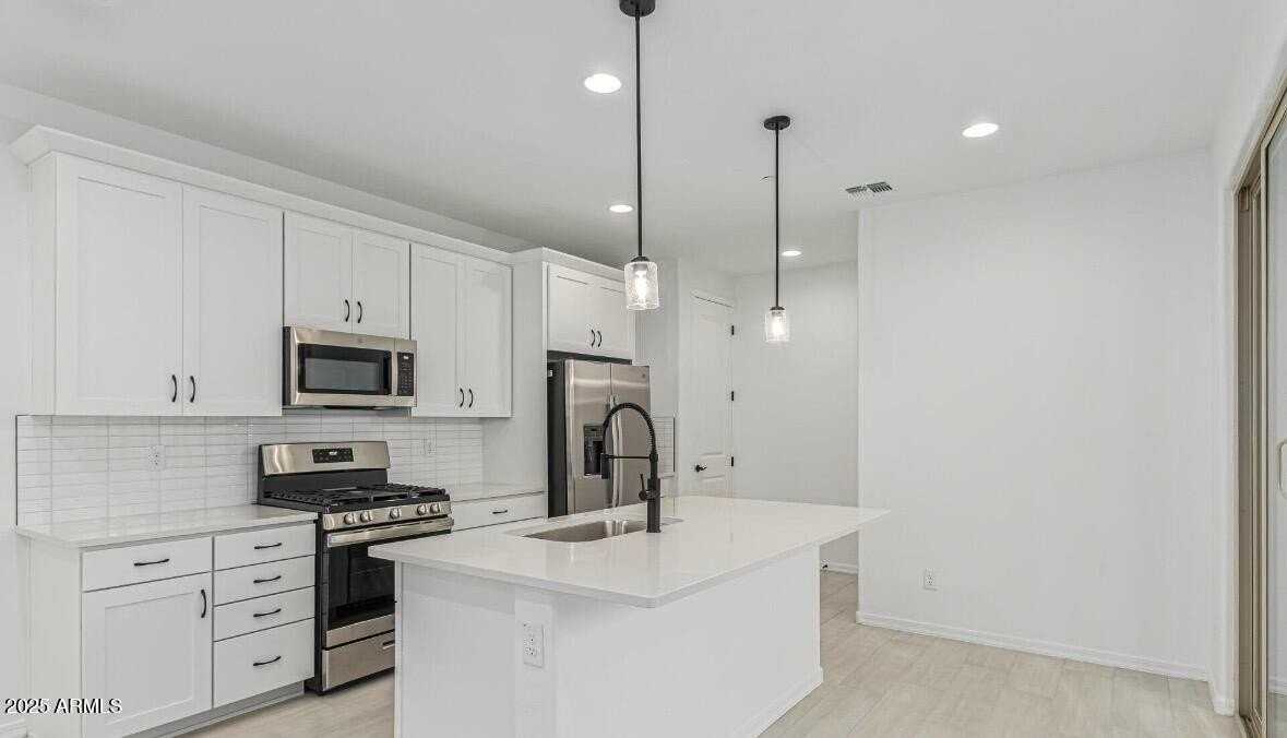 2931 North Evergreen Street