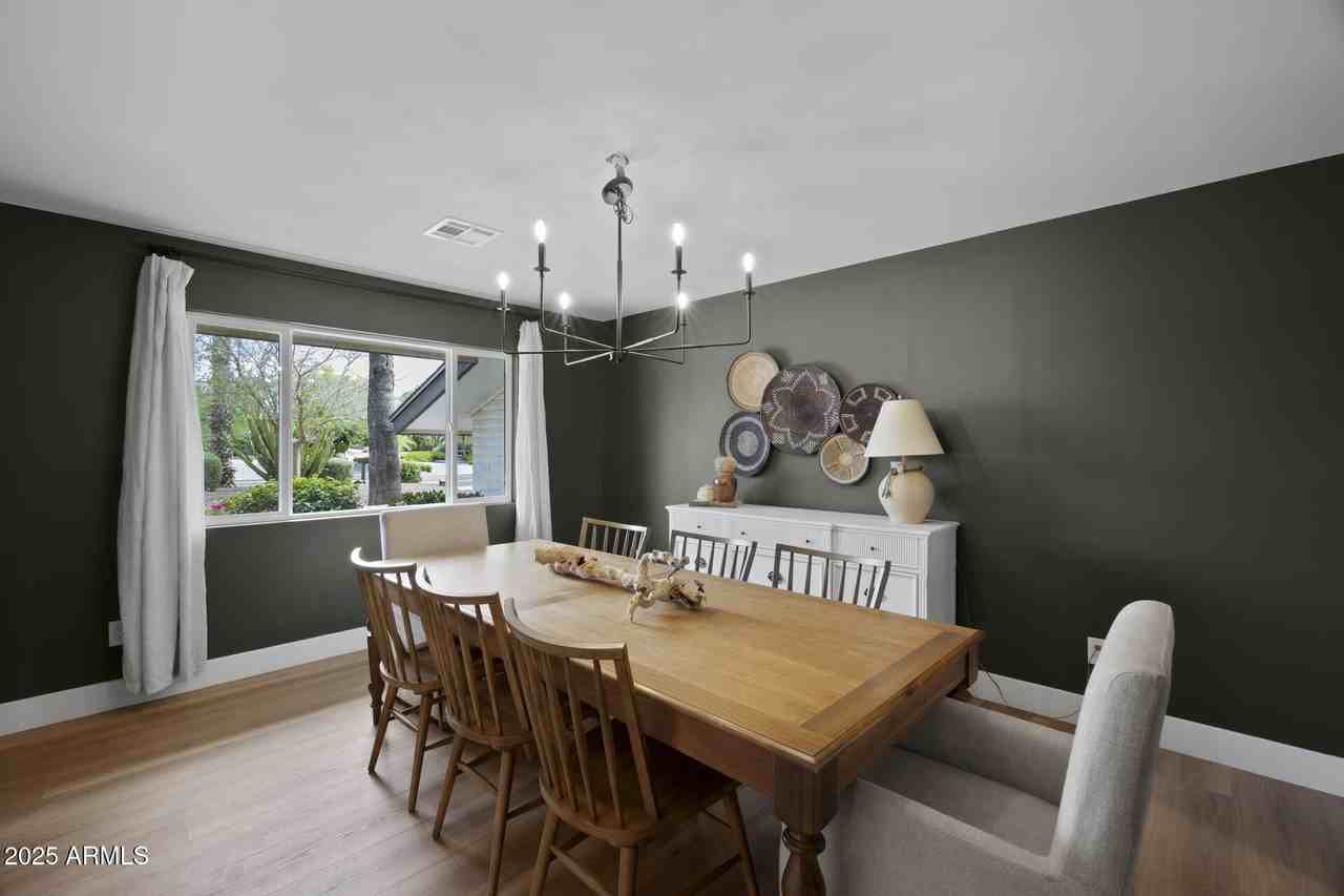 10848 North 66th Street - Photo 7 of 48