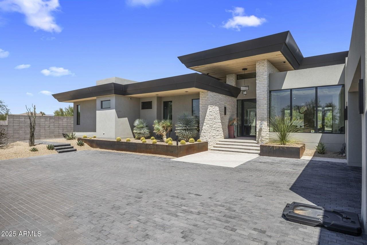 24591 North 90th Way - Photo 2 of 26