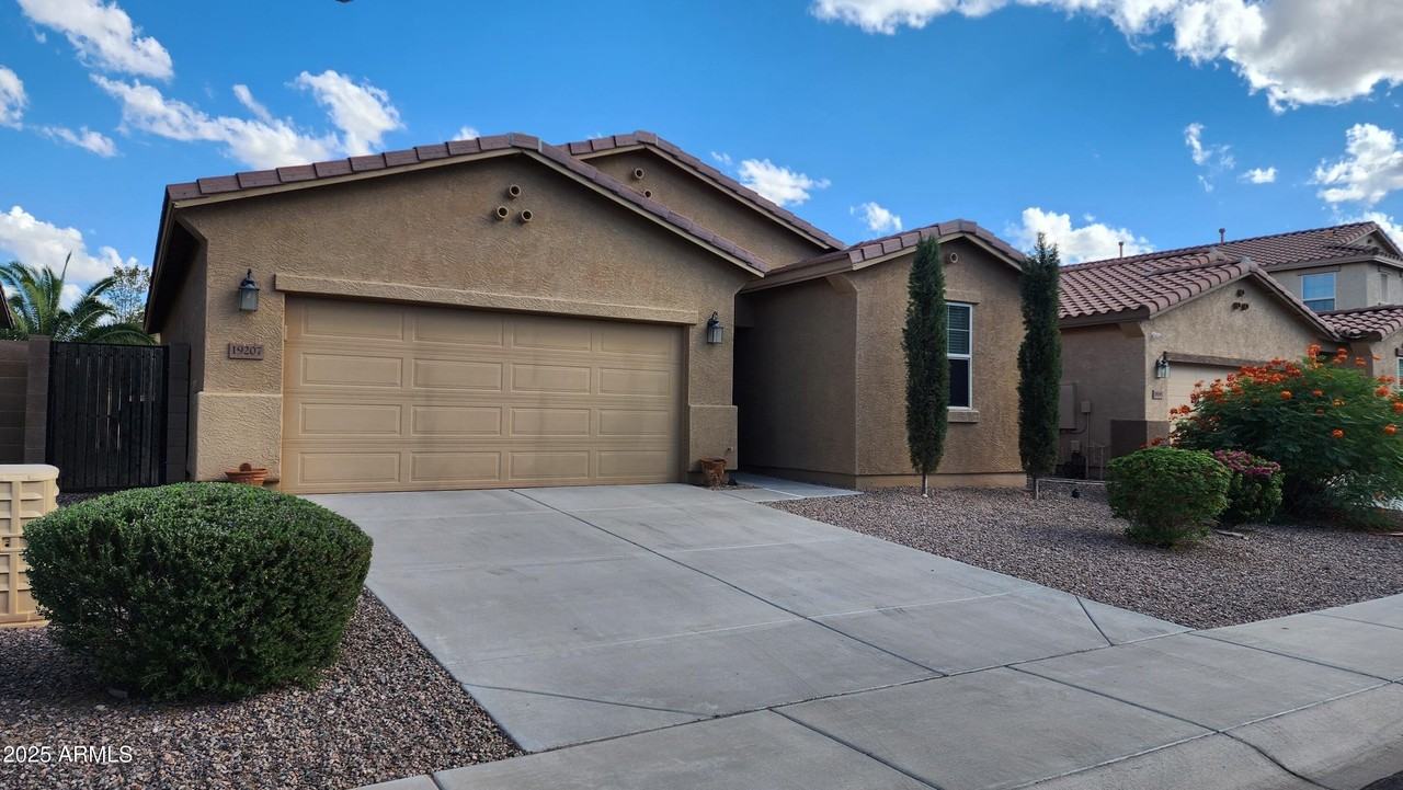 19207 North Ventana Lane - Photo 2 of 21