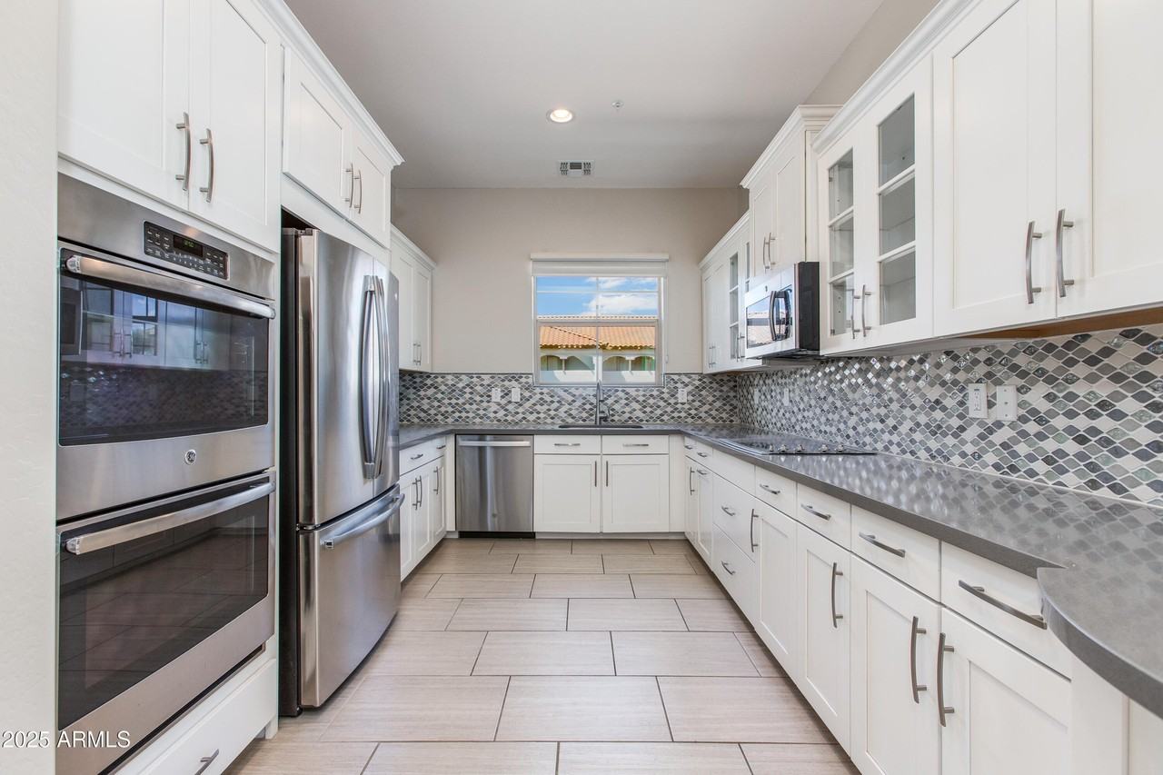 17644 North 77th Place - Photo 4 of 36