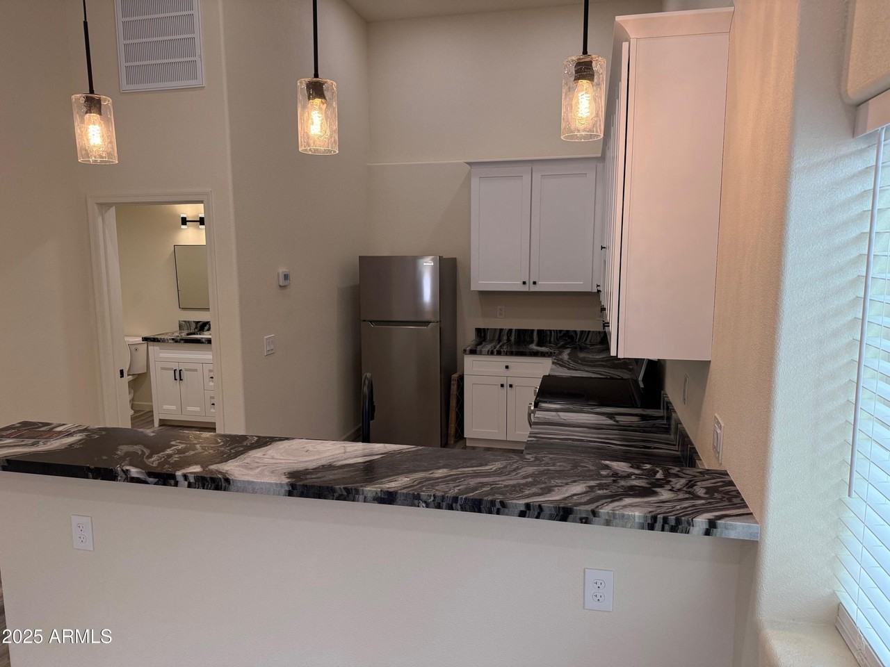 217 W Estate Ln - Photo 2 of 8