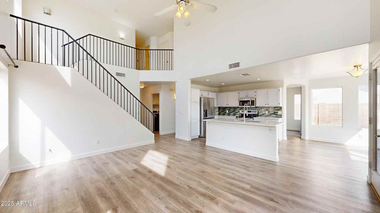 21927 N 74th Ln - Photo 3 of 25