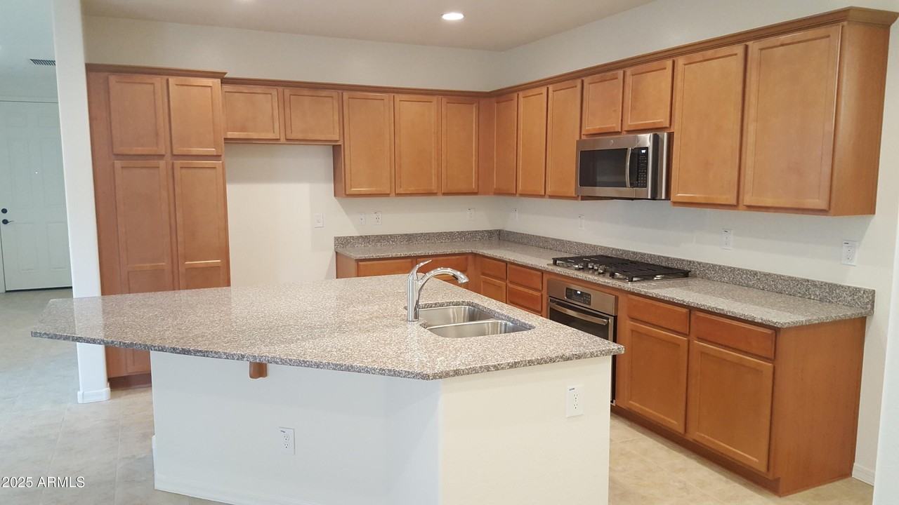 2258 South Wallrade Lane - Photo 5 of 24