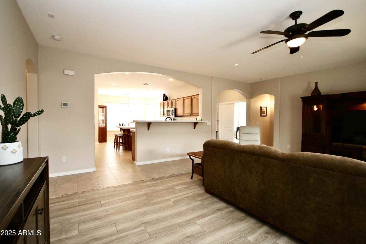 3045 E Firestone Dr - Photo 5 of 18