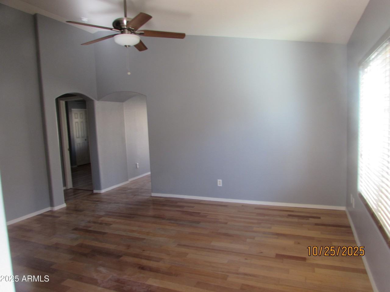 22212 West Tonto Street - Photo 7 of 18