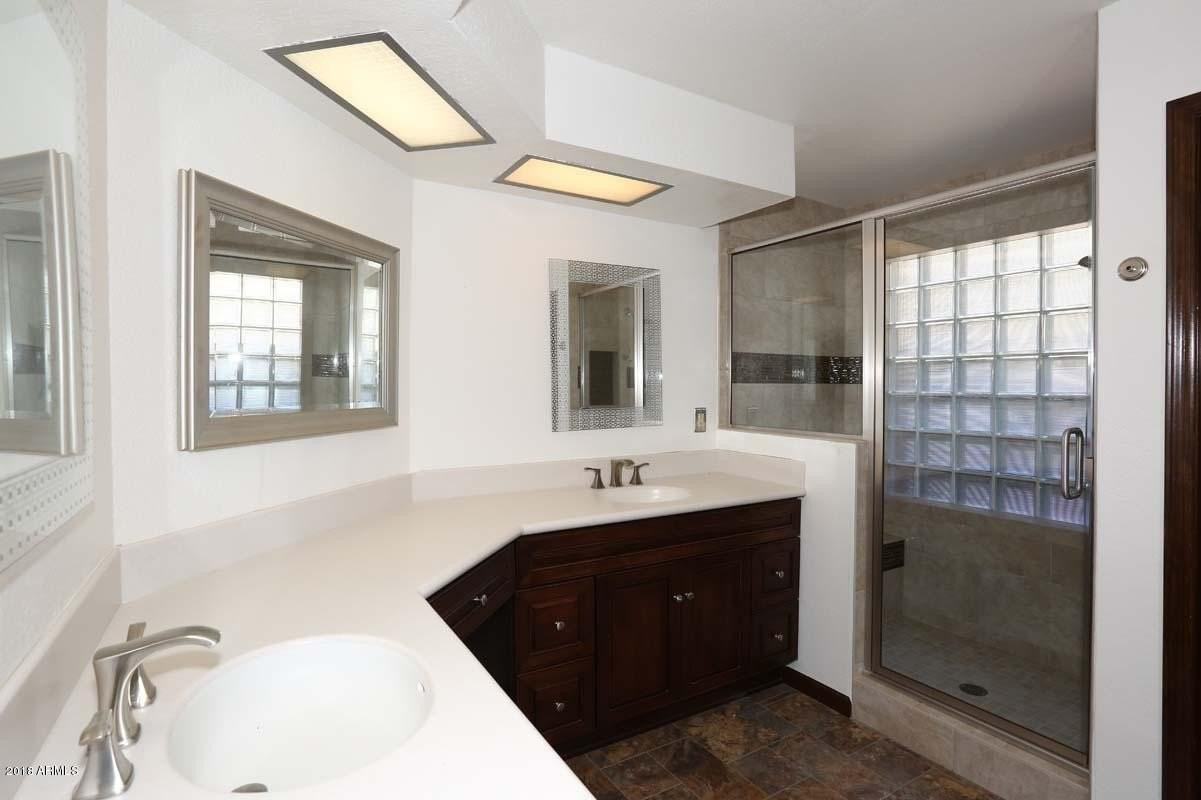 5109 East Kathleen Road - Photo 4 of 50