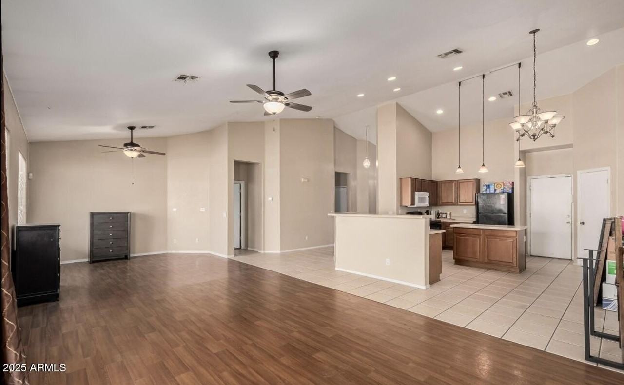 13014 West Surrey Avenue - Photo 2 of 33