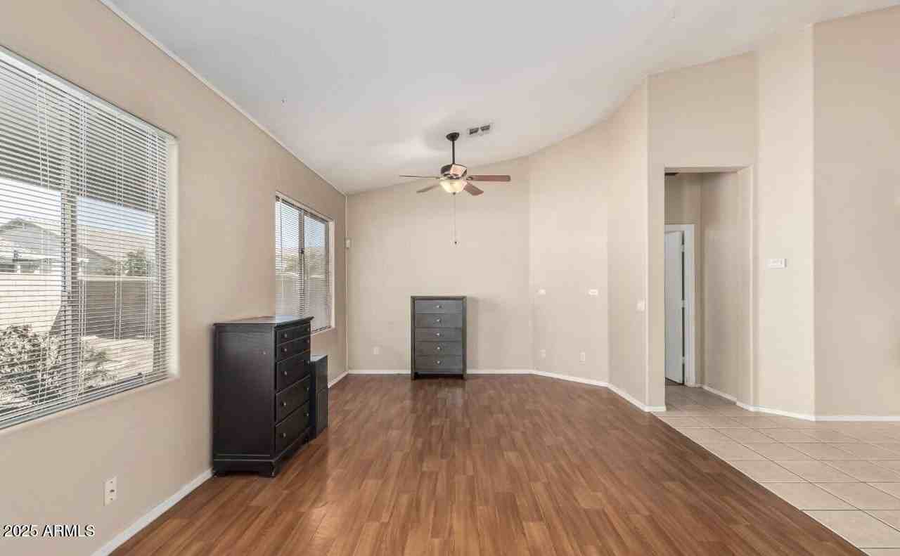 13014 West Surrey Avenue - Photo 6 of 33