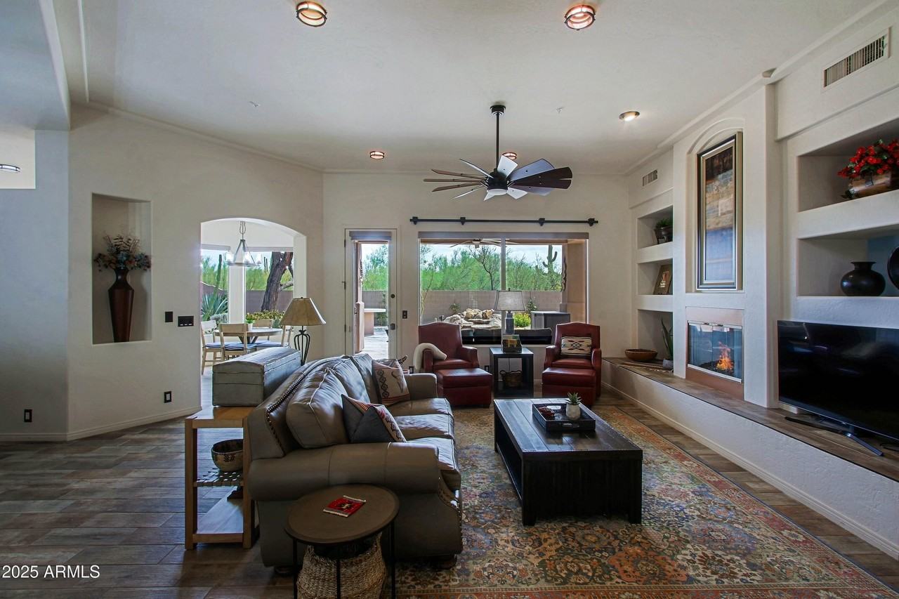 6879 E Amber Sun Dr - Photo 5 of 43