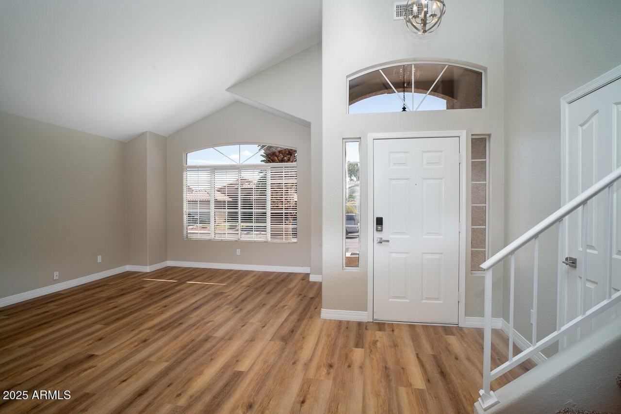 2550 East Taro Lane - Photo 6 of 29