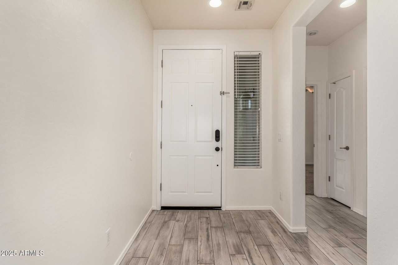 21090 East Munoz Street - Photo 3 of 35