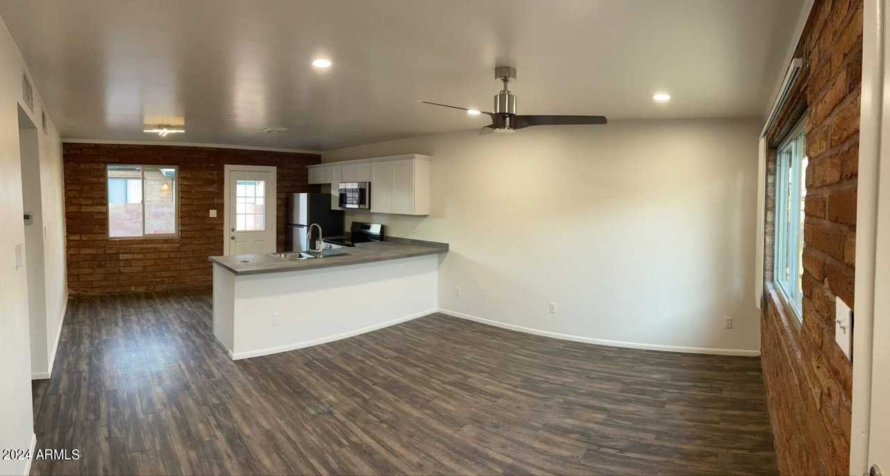 1006 S Dorsey Ln Apt 16 #15 - Photo 6 of 10