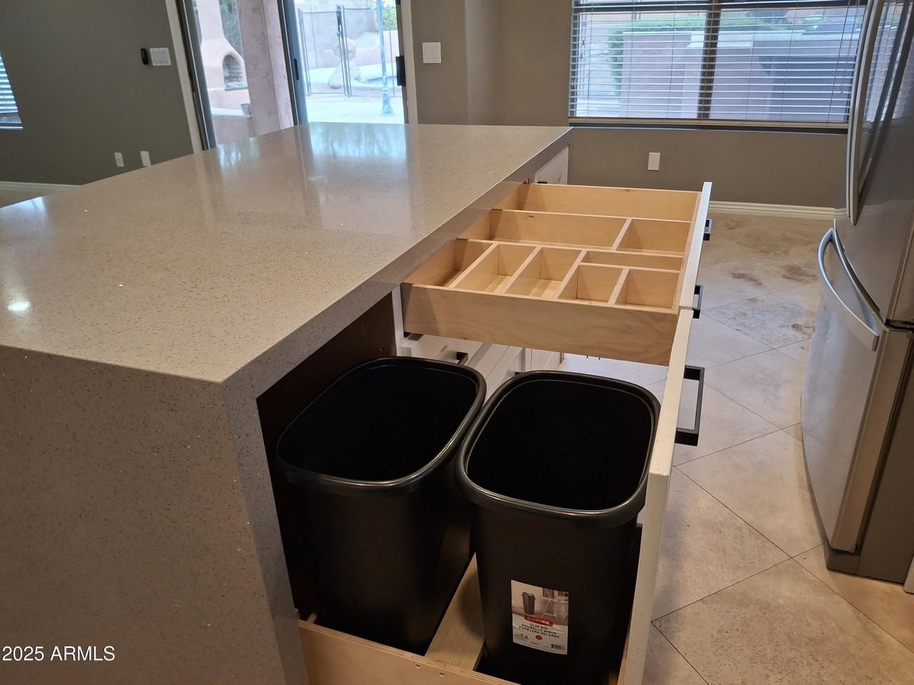 4520 E Mossman Rd - Photo 7 of 50