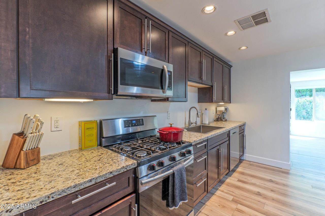 4229 North 34th Street - Photo 6 of 20