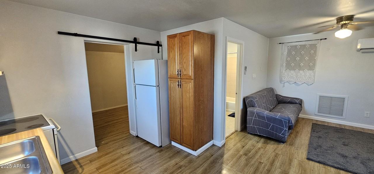 574 Park Street #A - Photo 3 of 8