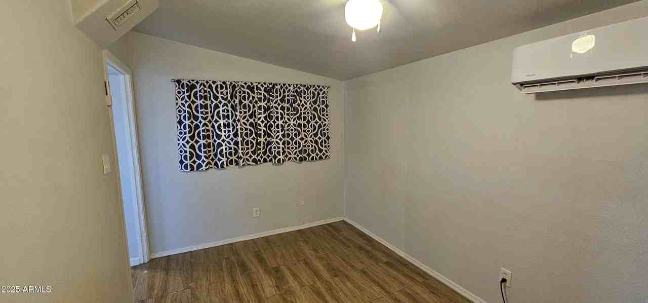 574 Park Street #A - Photo 5 of 8