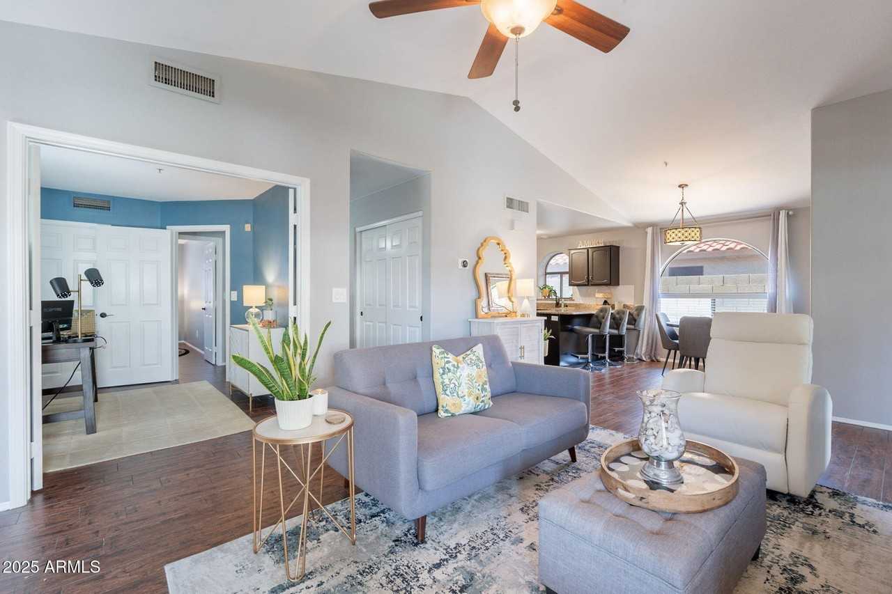 8846 E Windrose Dr - Photo 3 of 37