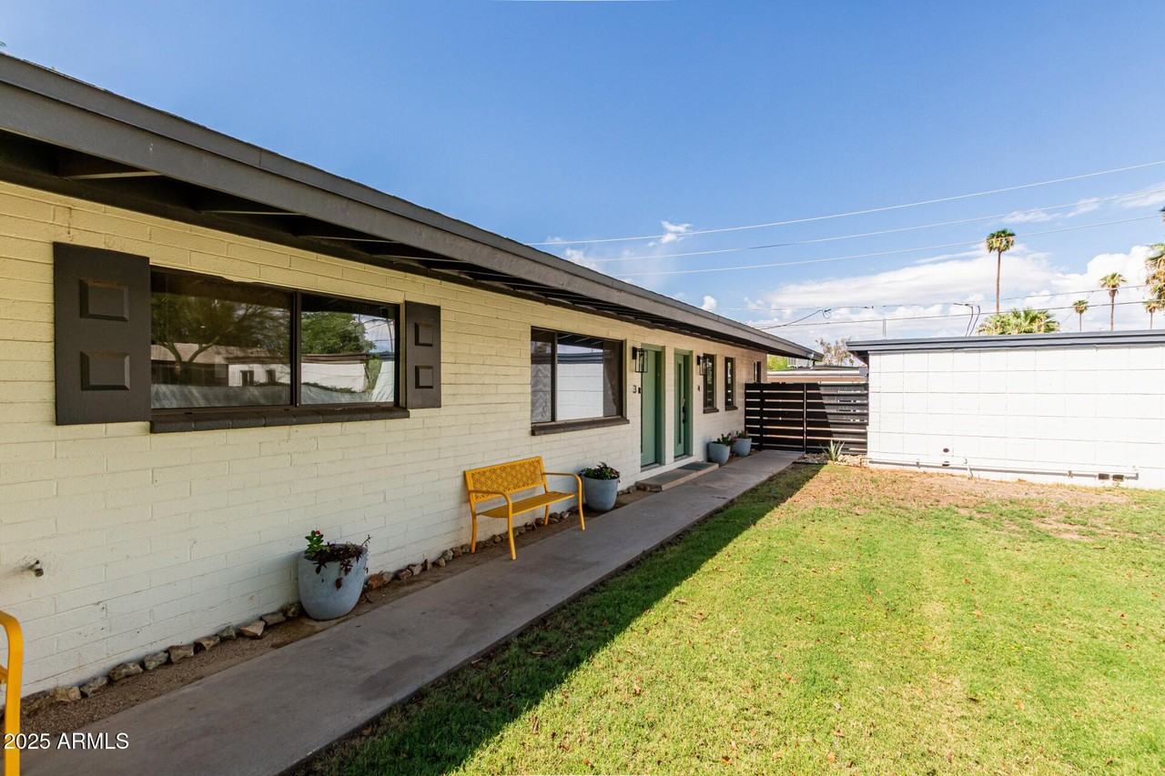 6628 East Avalon Drive #1 - Photo 3 of 29