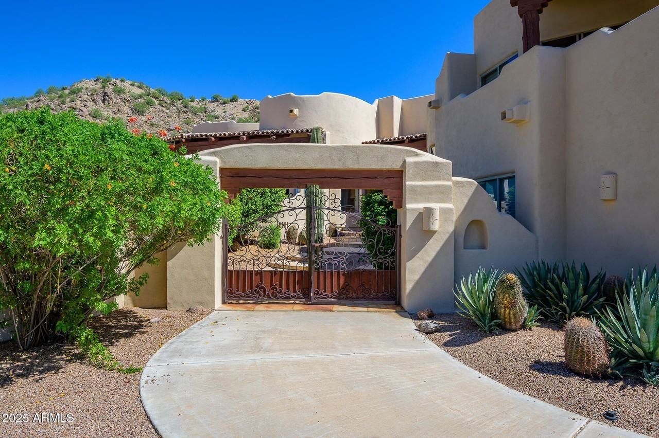 8540 E Mcdowell Rd Unit 29 #29 - Photo 3 of 50