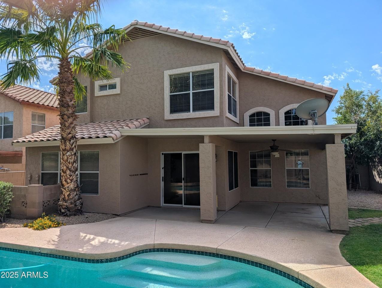 3202 E Mountain Vista Dr - Photo 4 of 32