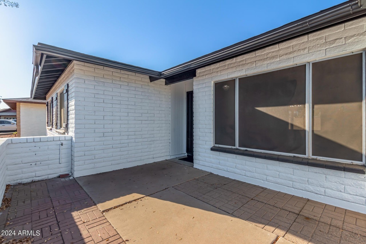 4652 West Puget Avenue - Photo 7 of 35