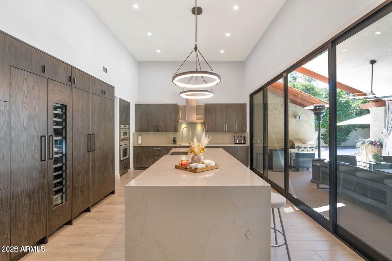 10508 97th Street - Photo 6 of 39