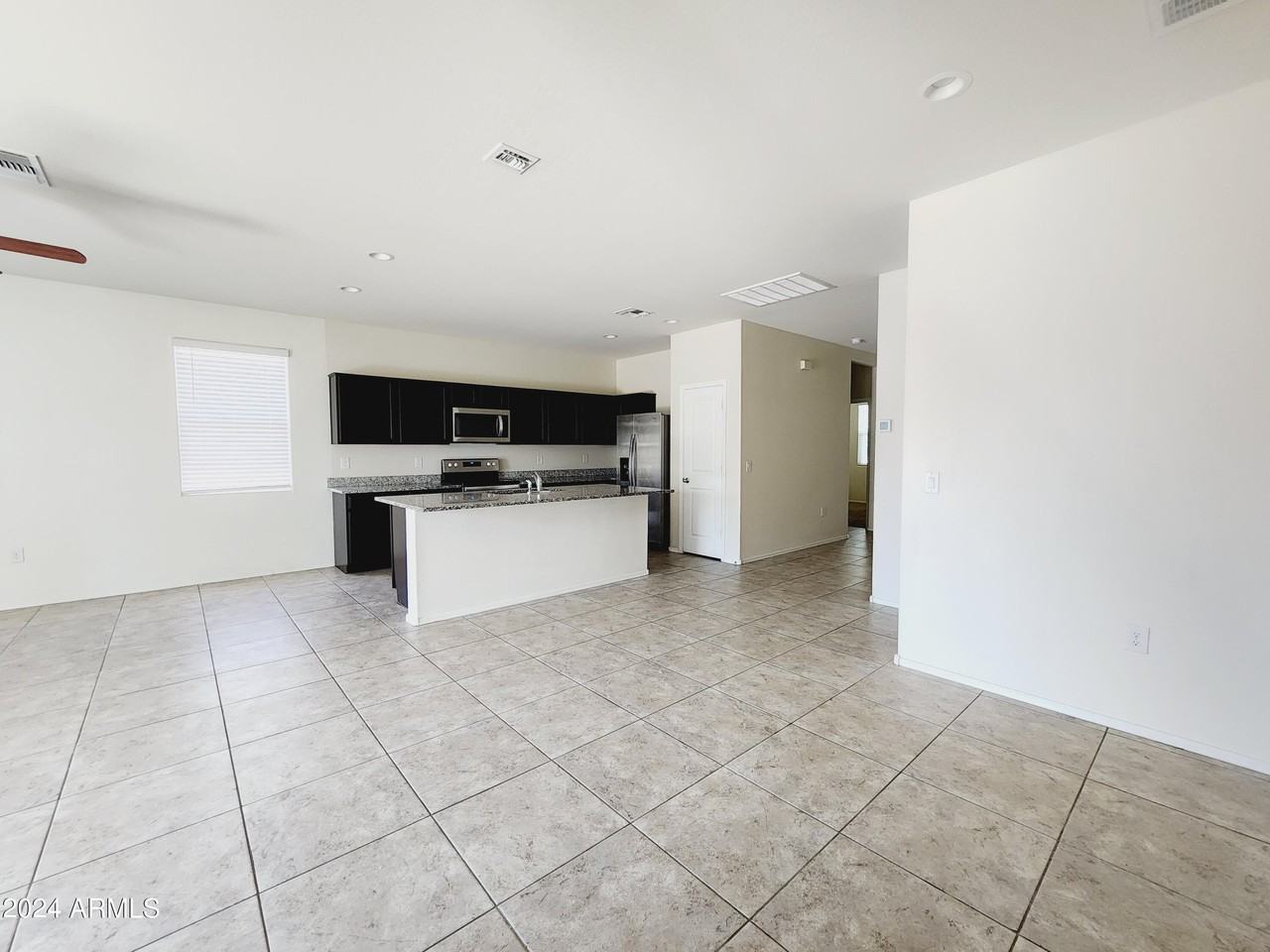 1753 W Cameron Blvd - Photo 5 of 23