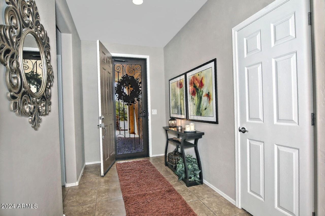 4394 N Hummingbird Dr - Photo 4 of 32