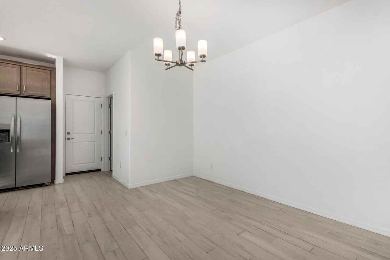 15138 W Hadley St - Photo 5 of 30