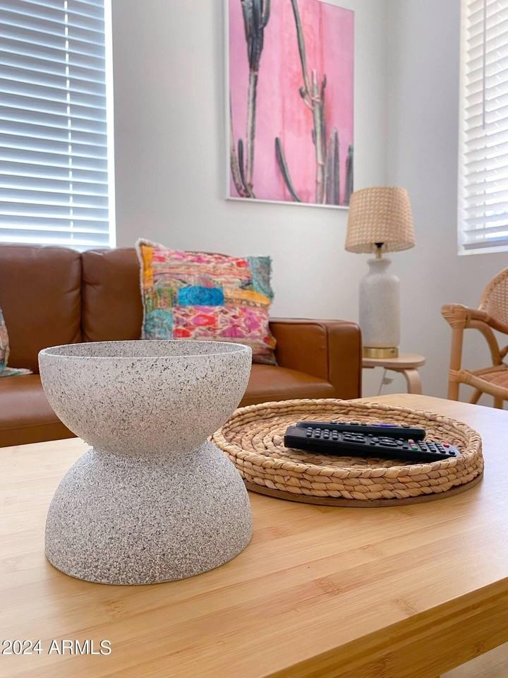 2914 East Sheridan Street - Photo 3 of 13