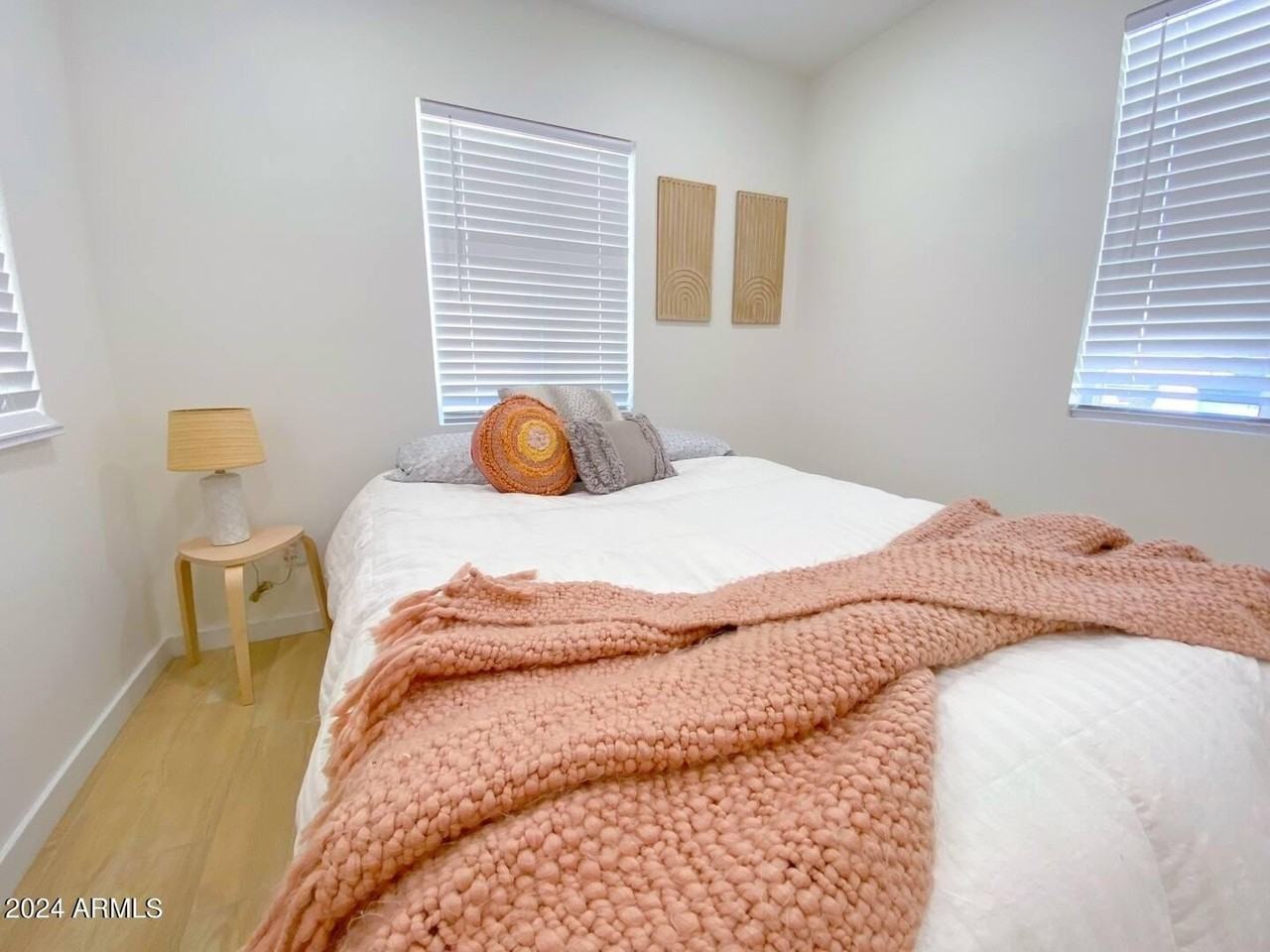 2914 East Sheridan Street - Photo 6 of 13