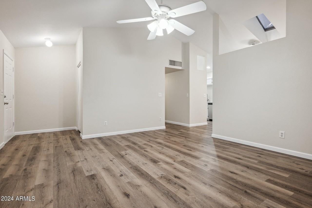 5644 S 41st Pl - Photo 3 of 23