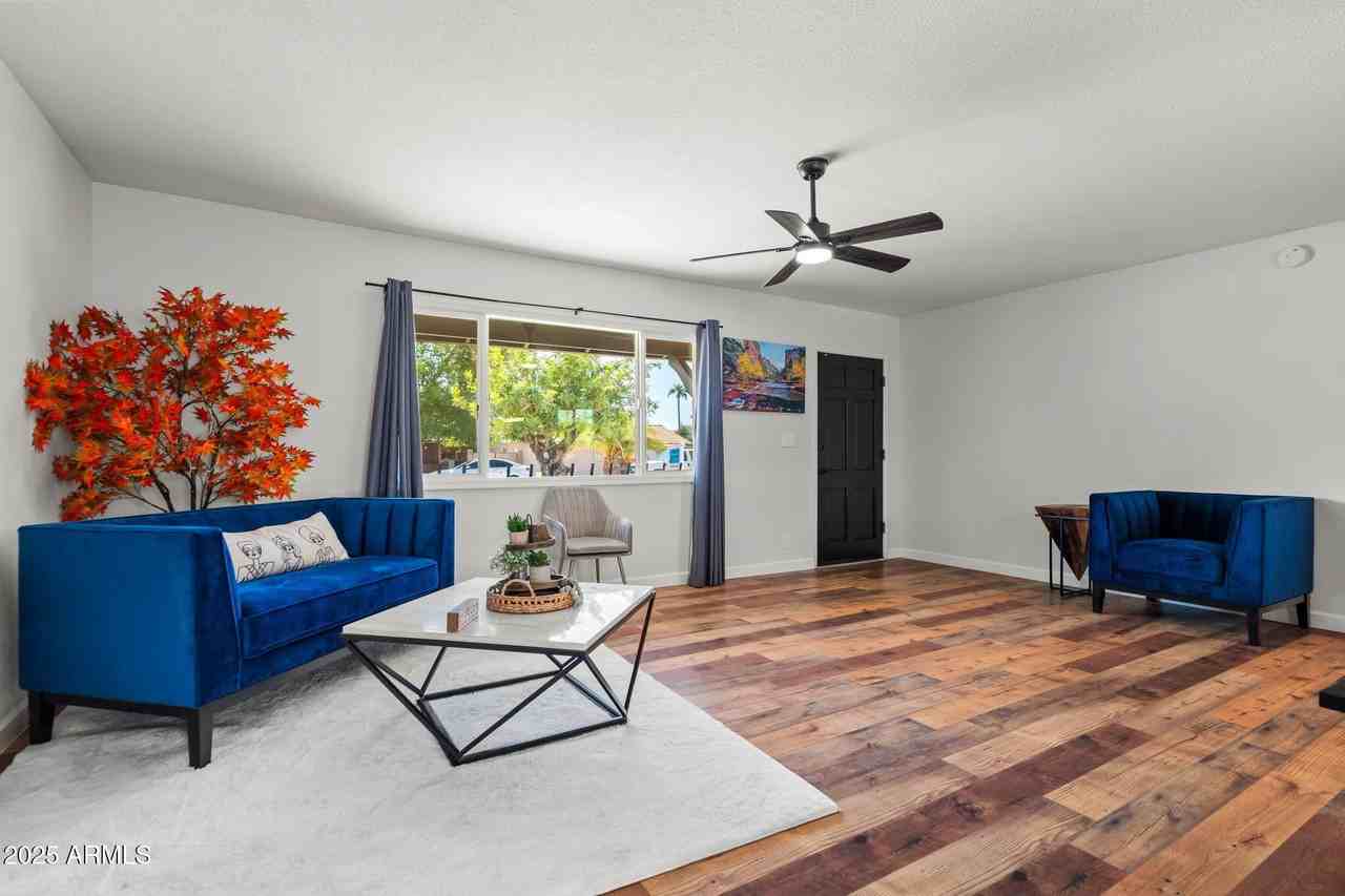 8326 East Crestwood Way - Photo 7 of 50