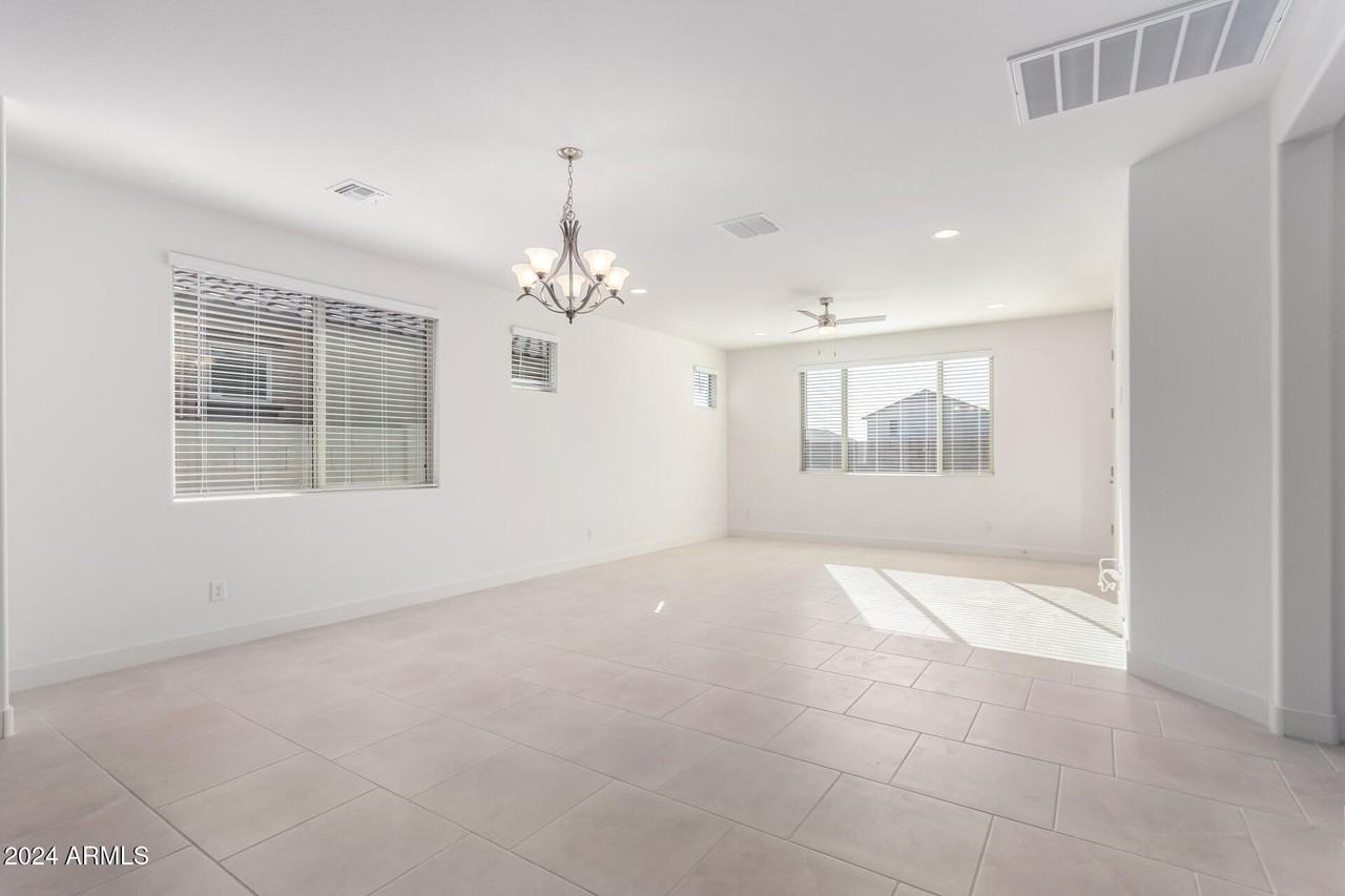 21591 Papago Street - Photo 5 of 27