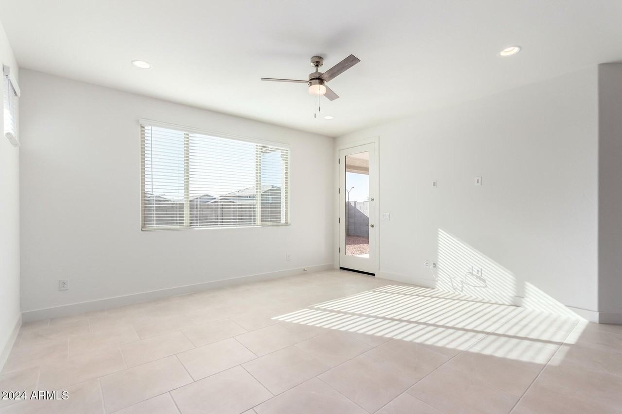 21591 Papago Street - Photo 7 of 27