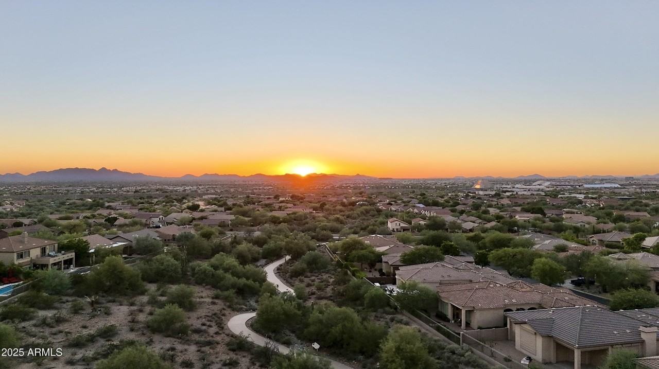 10637 E Blanche Dr - Photo 3 of 36