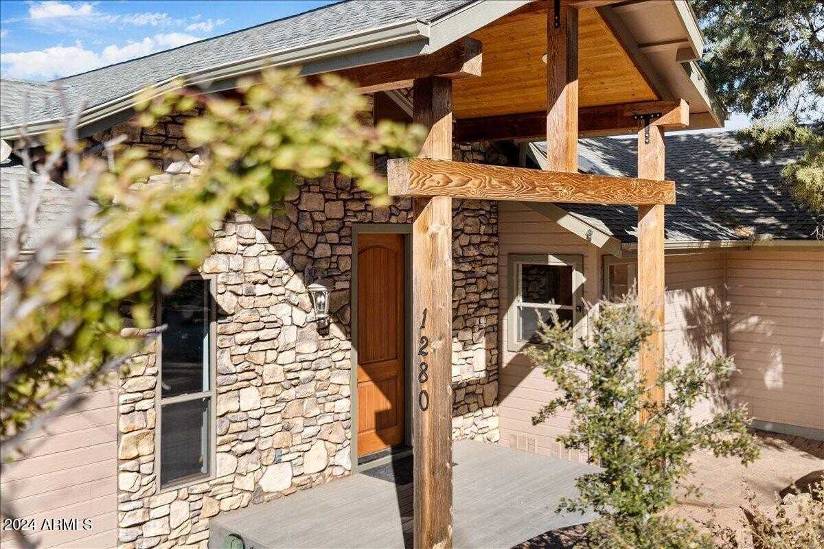 1280 Majestic View Dr - Photo 3 of 48