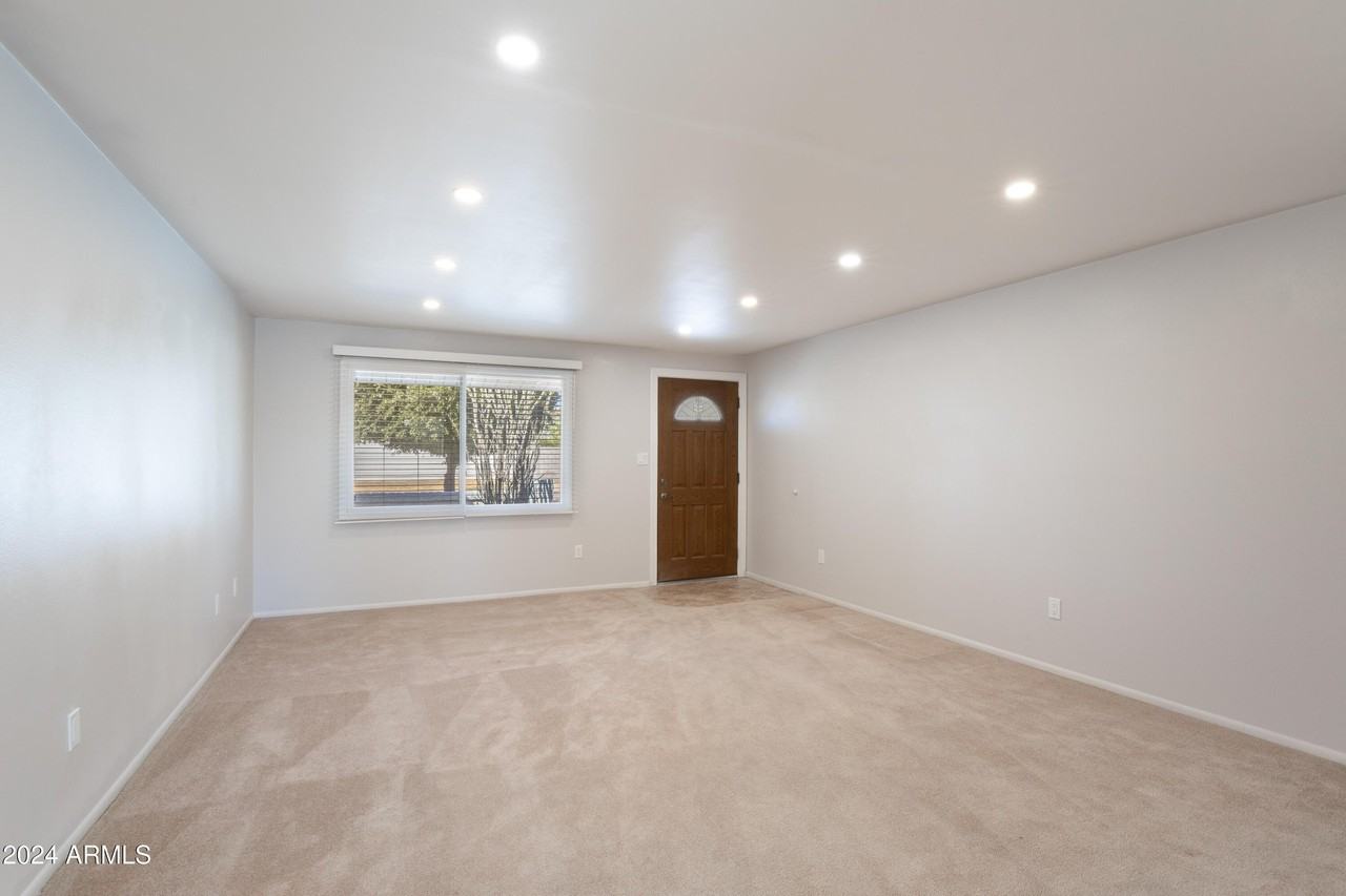 14225 N 39th Way - Photo 3 of 23