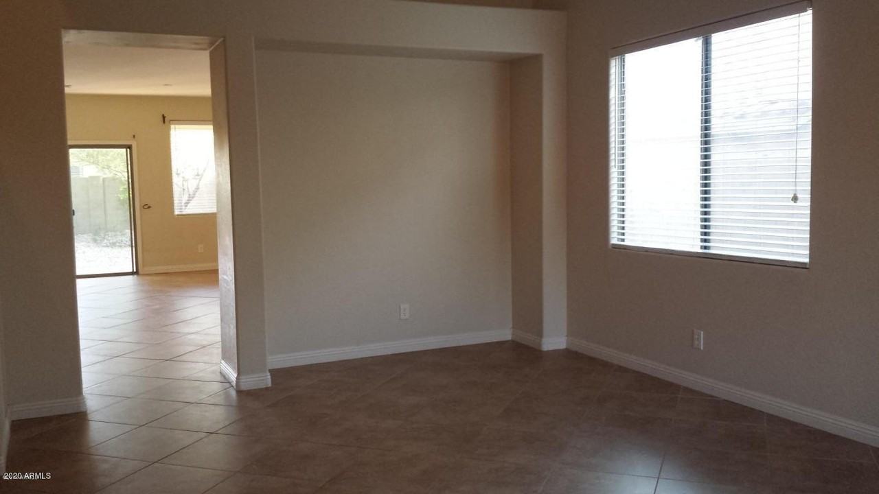 3817 Ashton Drive - Photo 4 of 9